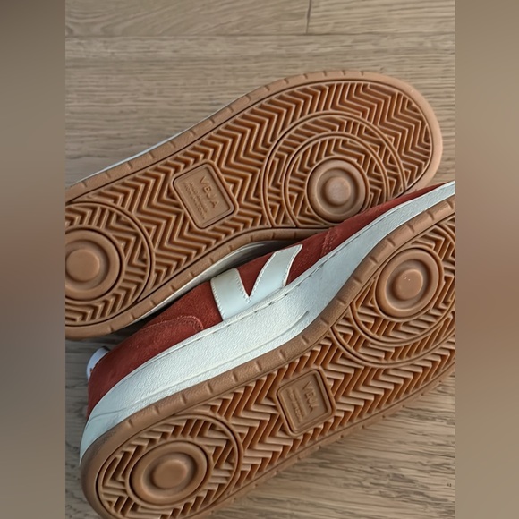 Veja Sneakers size 41 - Picture 2 of 3